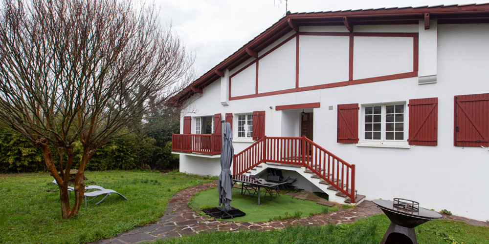 maison à GUETHARY (64210)