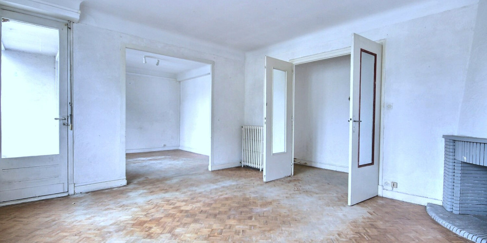 appartement à PAU (64000)