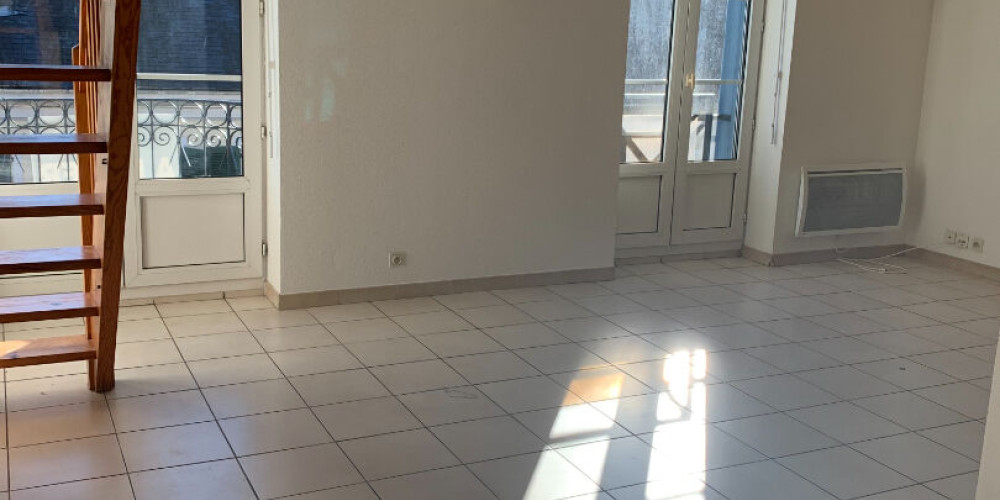 appartement à PAU (64000)