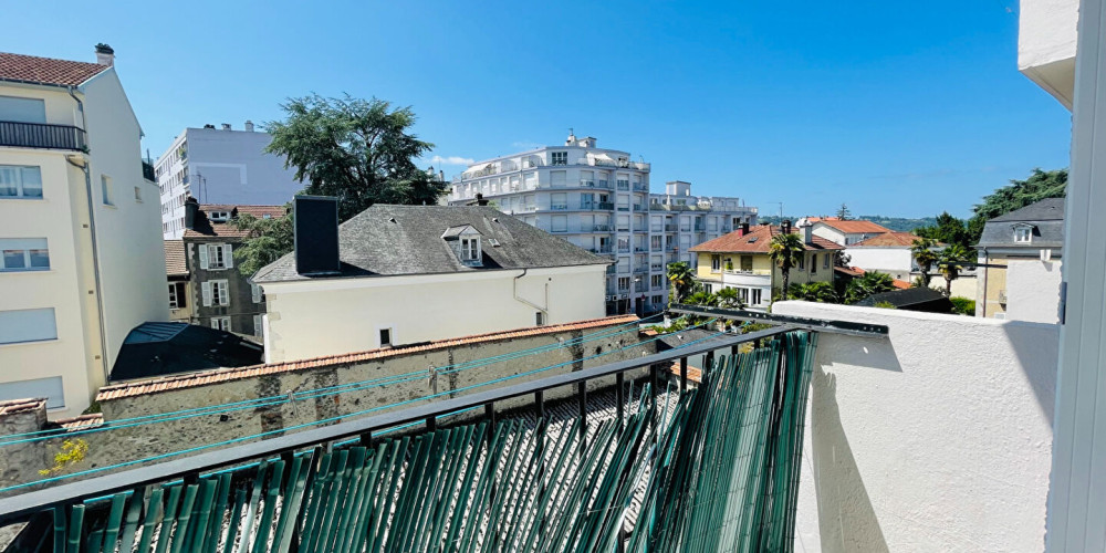 appartement à PAU (64000)