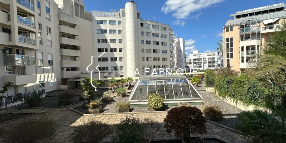 appartement à PAU (64000)