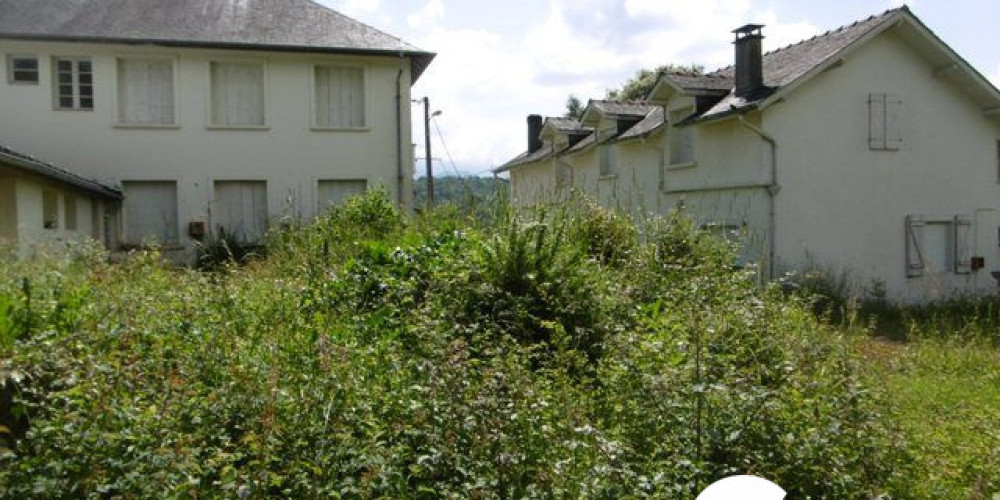 immeuble à MONTAUT (64800)