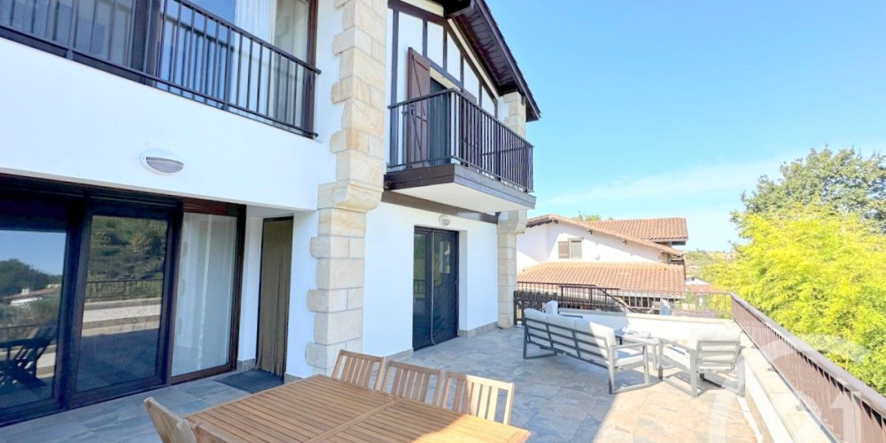 maison à URRUGNE (64122)