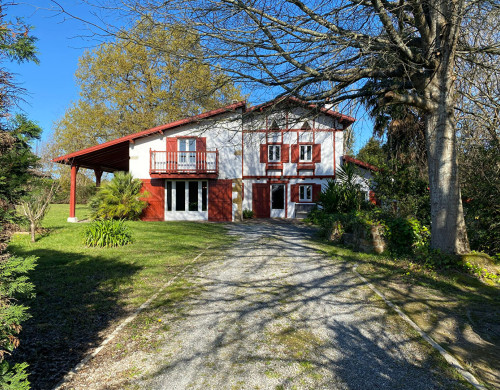 maison  USTARITZ