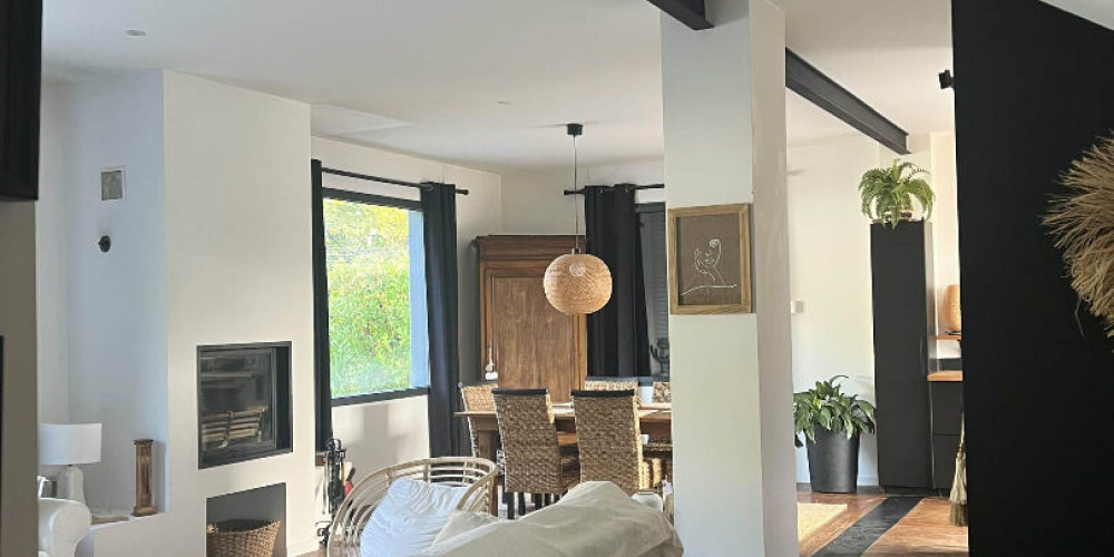 maison à URT (64240)