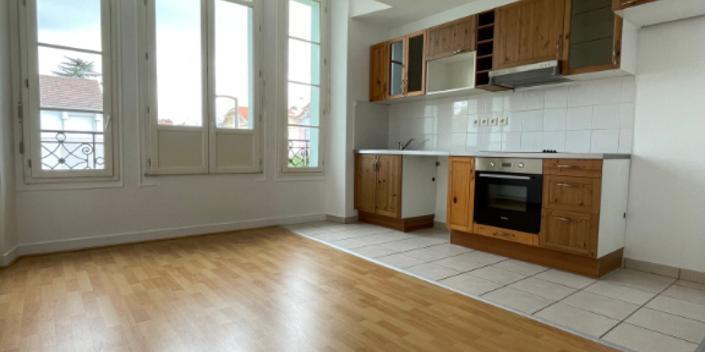 appartement à PAU (64000)