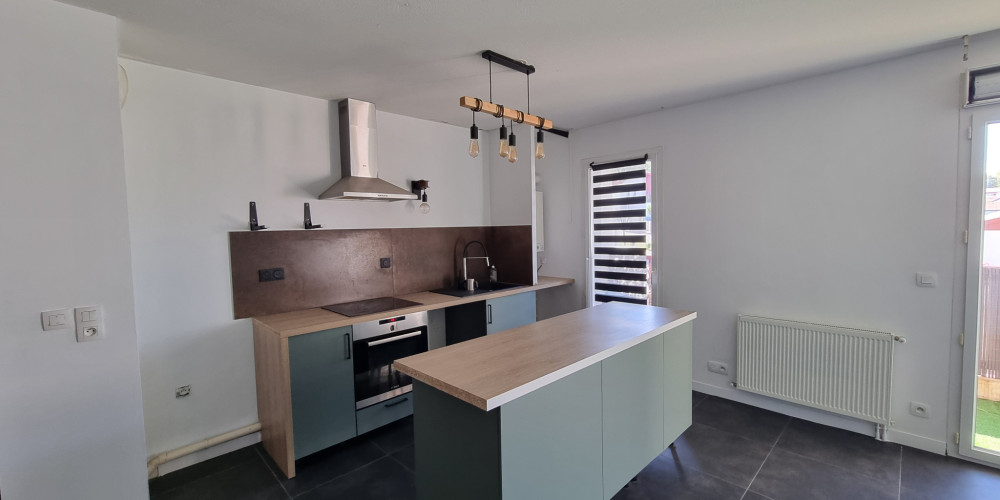 appartement à BASSUSSARRY (64200)