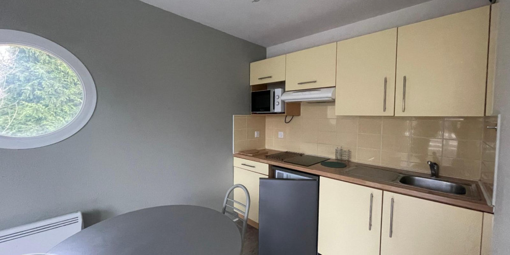 appartement à PAU (64000)