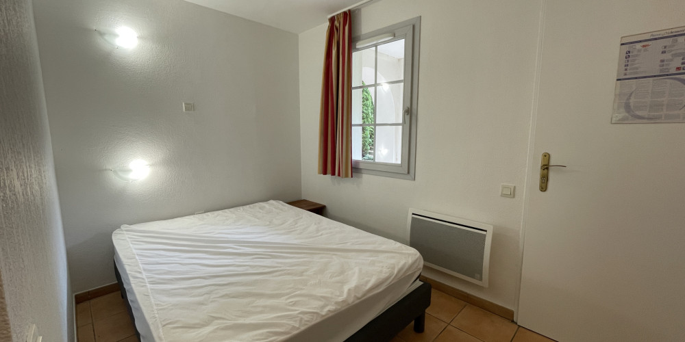 appartement à UHART CIZE (64220)