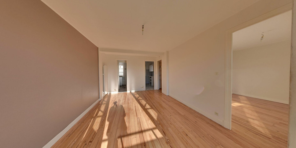 appartement à PAU (64000)