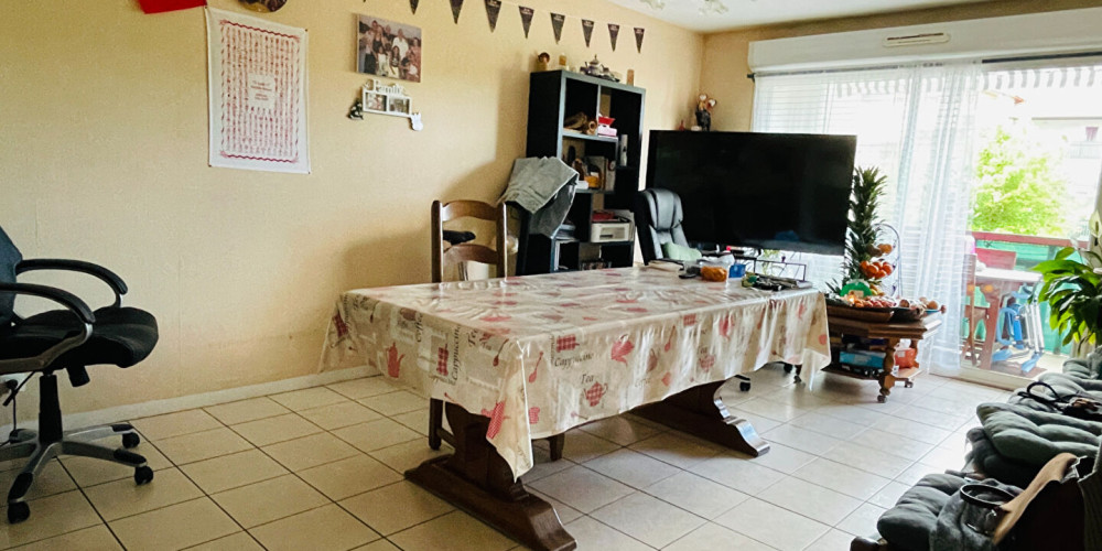 appartement à ST PIERRE D IRUBE (64990)