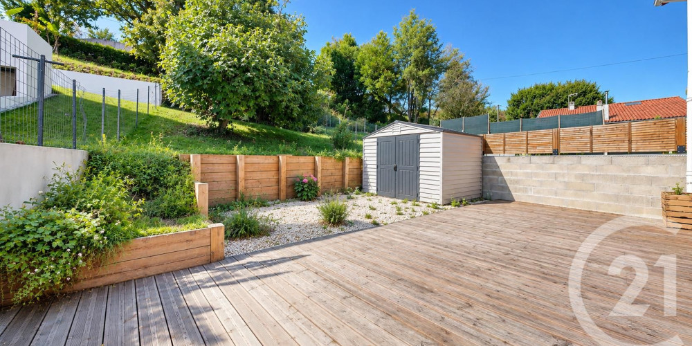 appartement à LARRESSORE (64480)