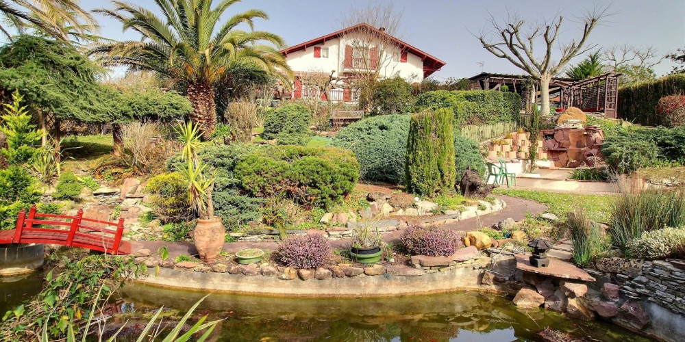 maison à USTARITZ (64480)