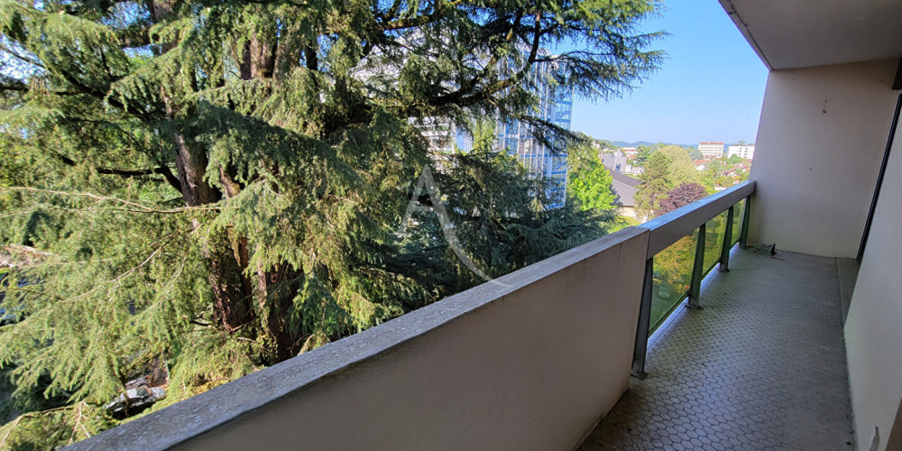 appartement à PAU (64000)