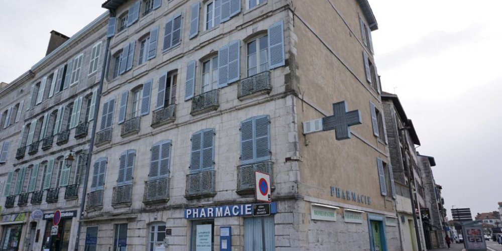 local commercial à BAYONNE (64100)