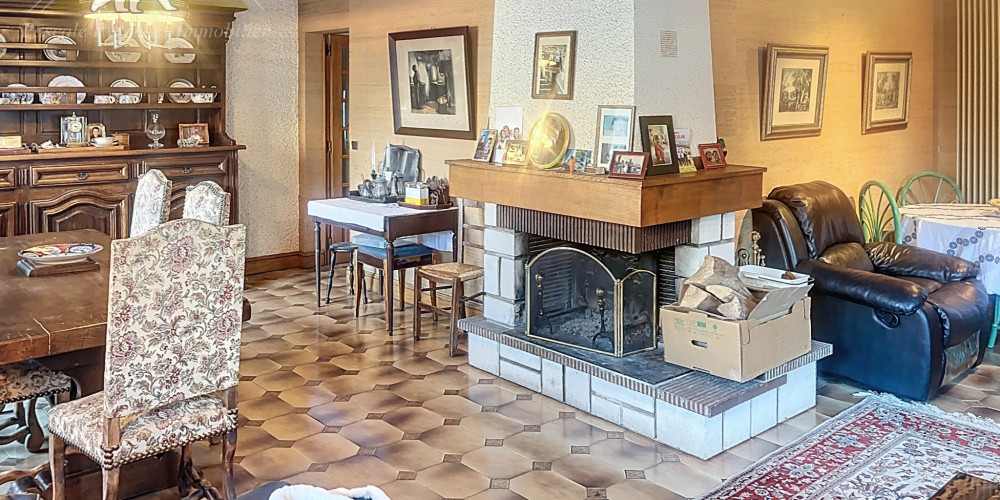 maison à ST LARY SOULAN (65170)