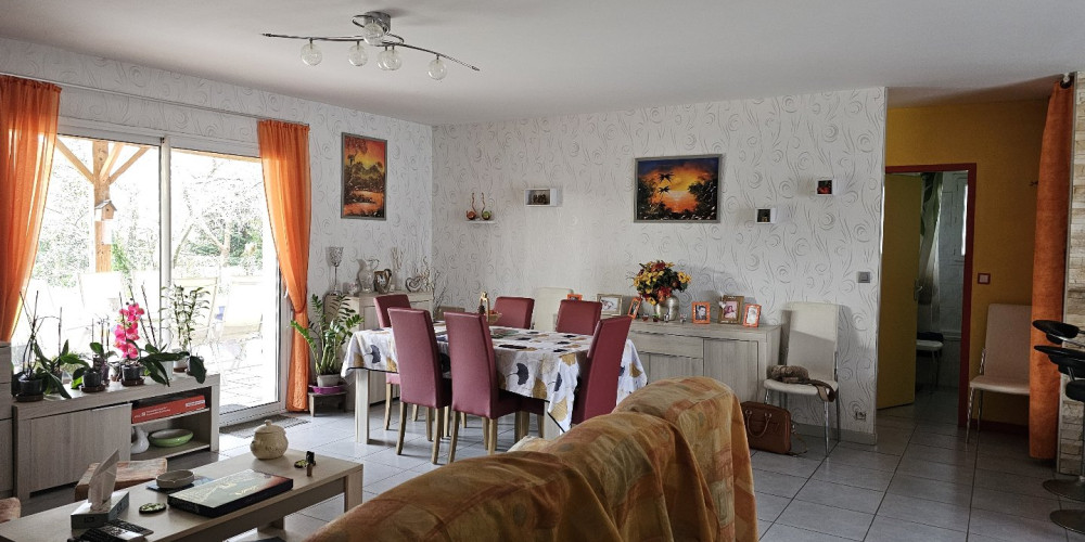maison à PUYOO (64270)