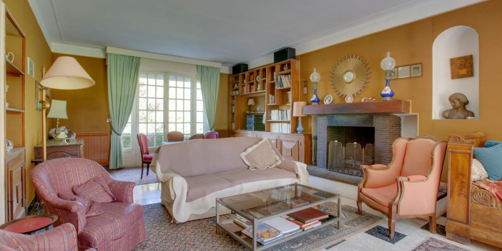 maison à ST PEE SUR NIVELLE (64310)