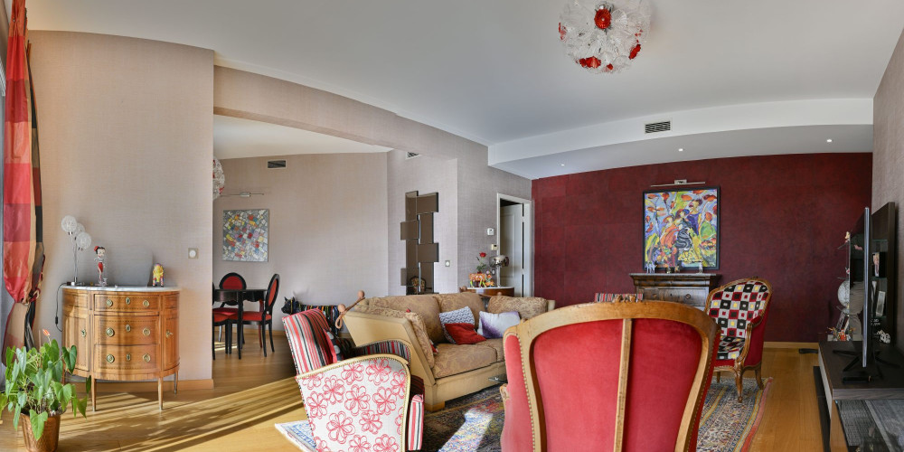 appartement à PAU (64000)