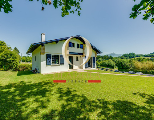 maison  URRUGNE