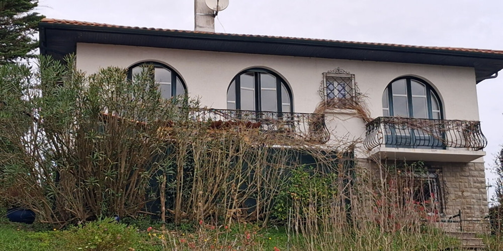 appartement à URRUGNE (64122)