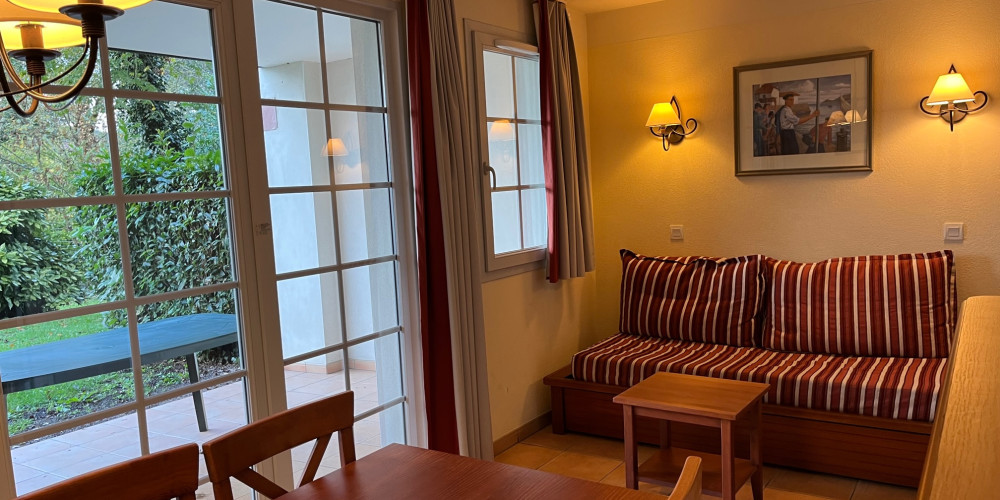 appartement à UHART CIZE (64220)