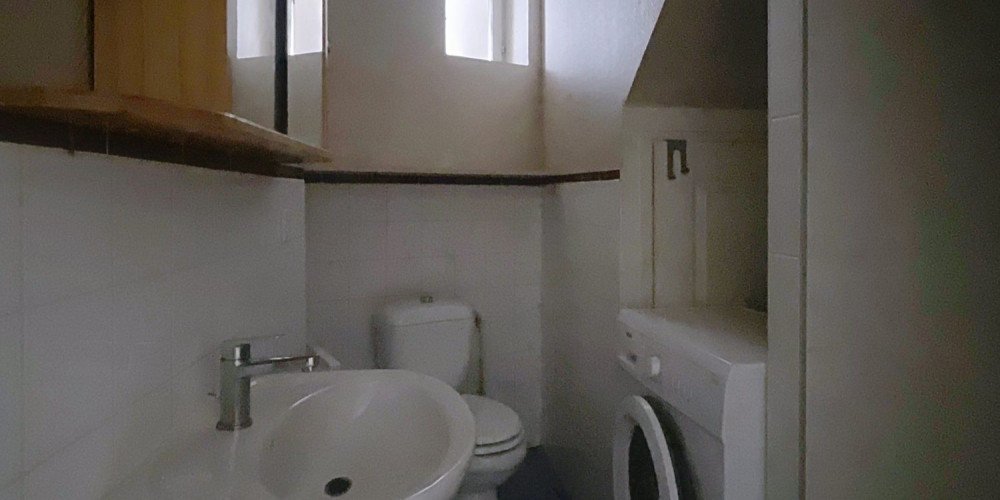 appartement à PAU (64000)