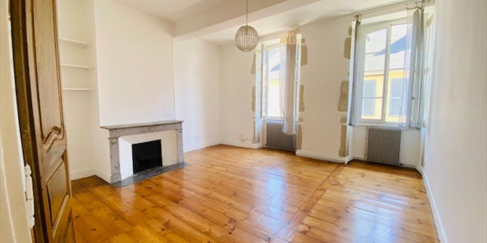 appartement à PAU (64000)