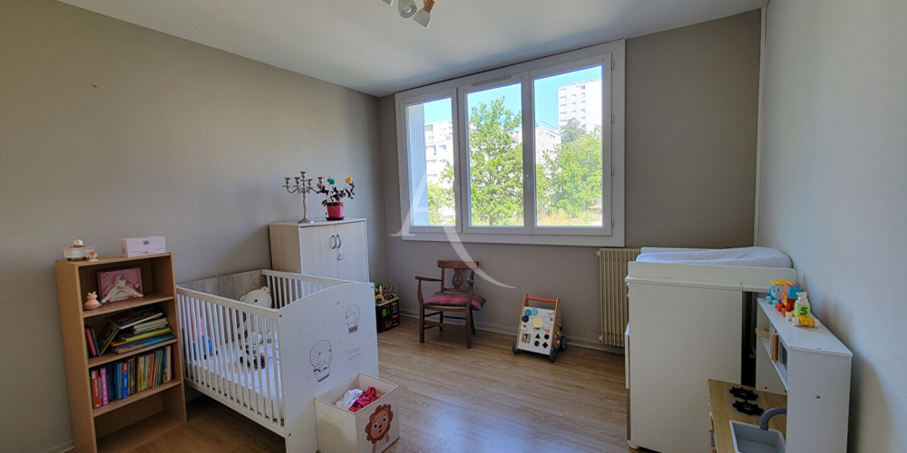 appartement à PAU (64000)