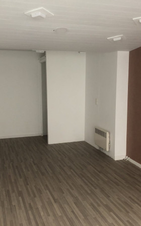 Local commercial  PAU