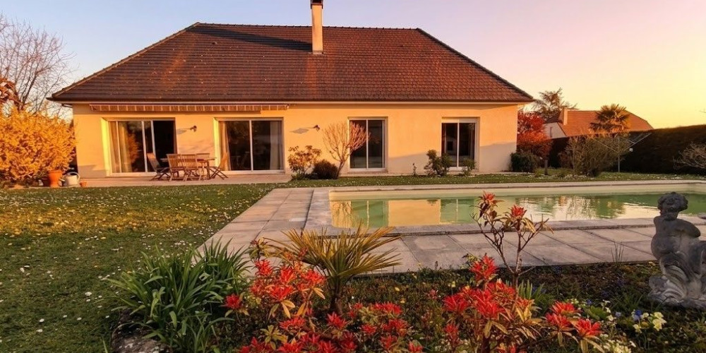 maison à MONTARDON (64121)