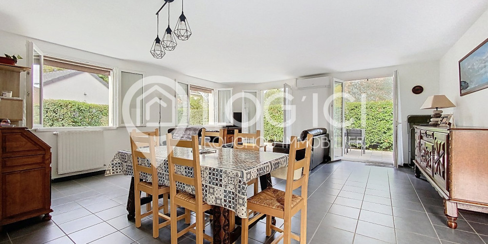 maison à MONTARDON (64121)