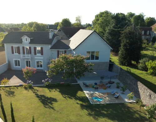 maison  LESCAR