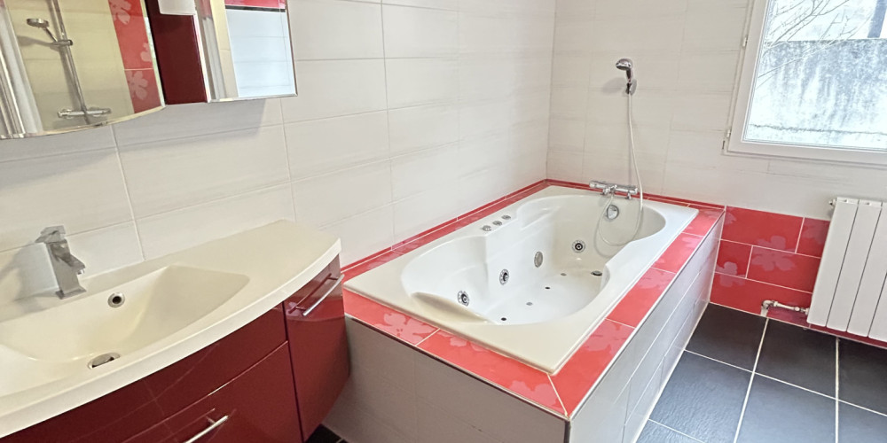 maison à LOURDES (65100)