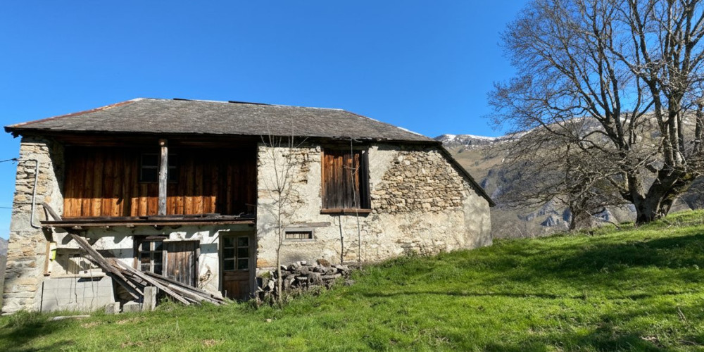 maison à CAMPAN (65710)