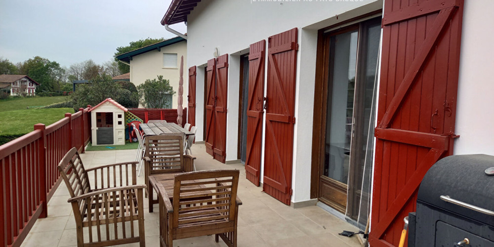 maison à ARBONNE (64210)