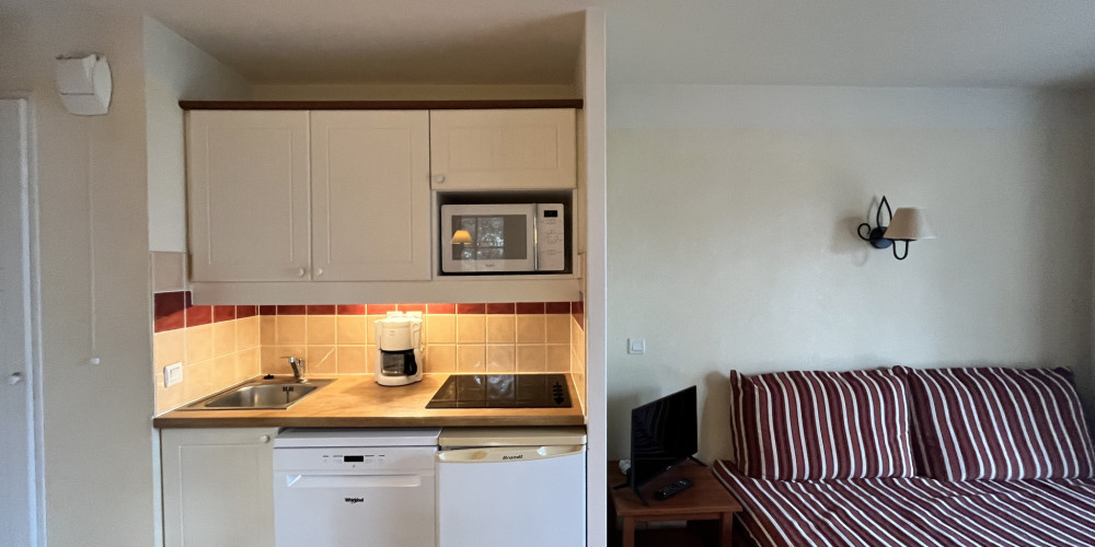 appartement à UHART CIZE (64220)