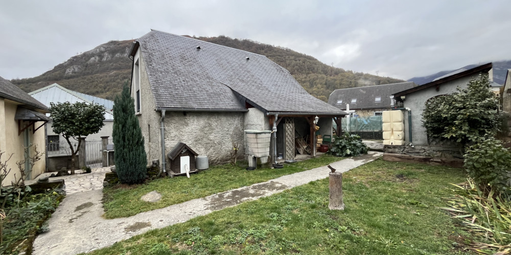 maison à GEZ (65400)