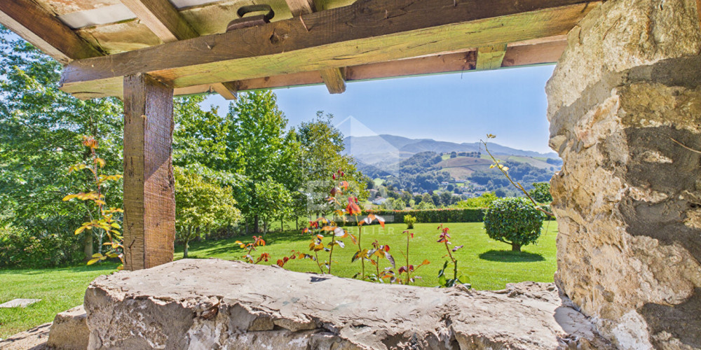 maison à CAMBO LES BAINS (64250)