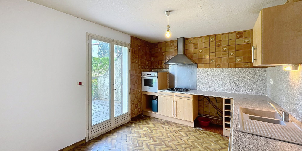 maison à LONS (64140)