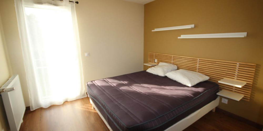 appartement à ARTIGUELOUVE (64230)