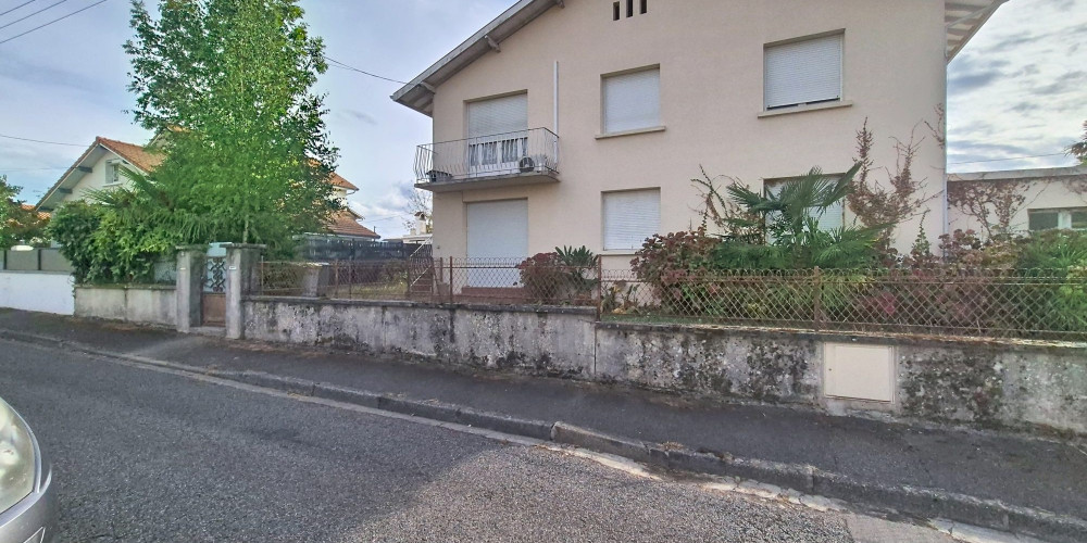 immeuble à BILLERE (64140)