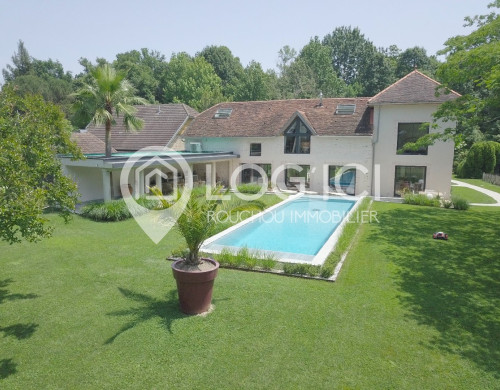 maison  SERRES CASTET