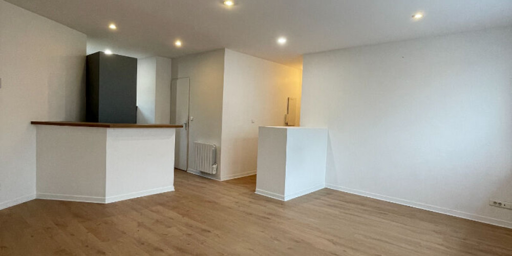 appartement à PAU (64000)