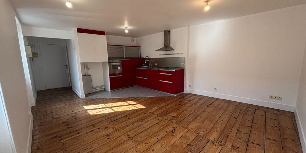 appartement à PAU (64000)