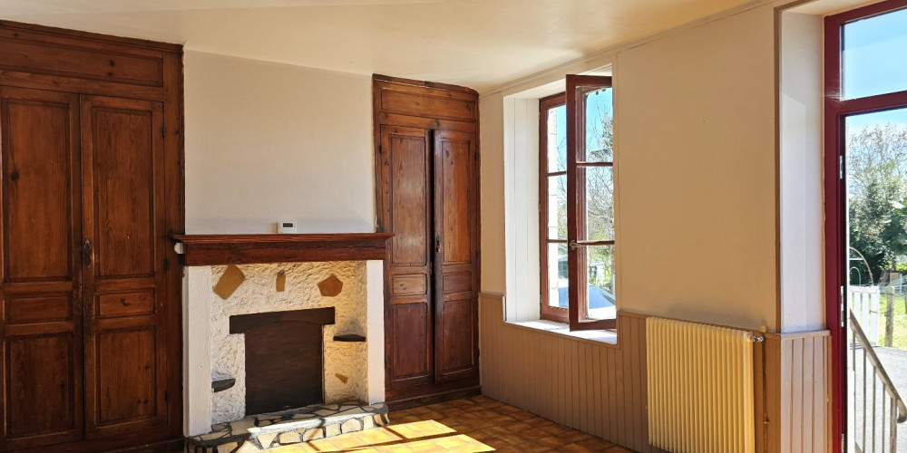 maison à PUYOO (64270)