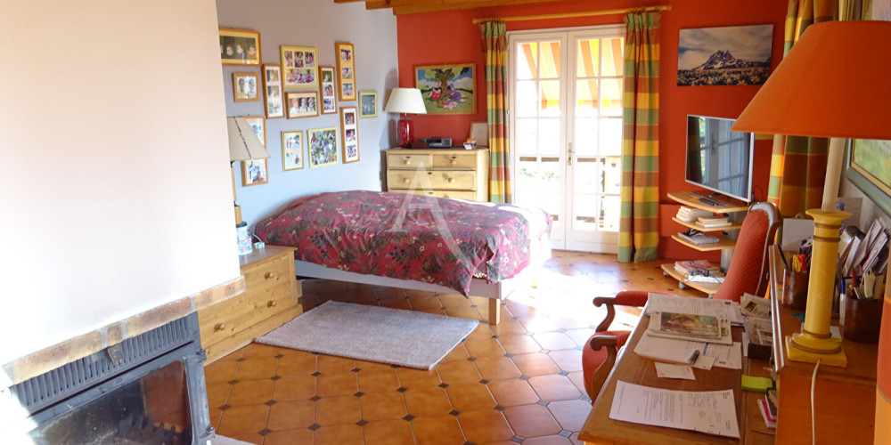 maison à PAU (64000)