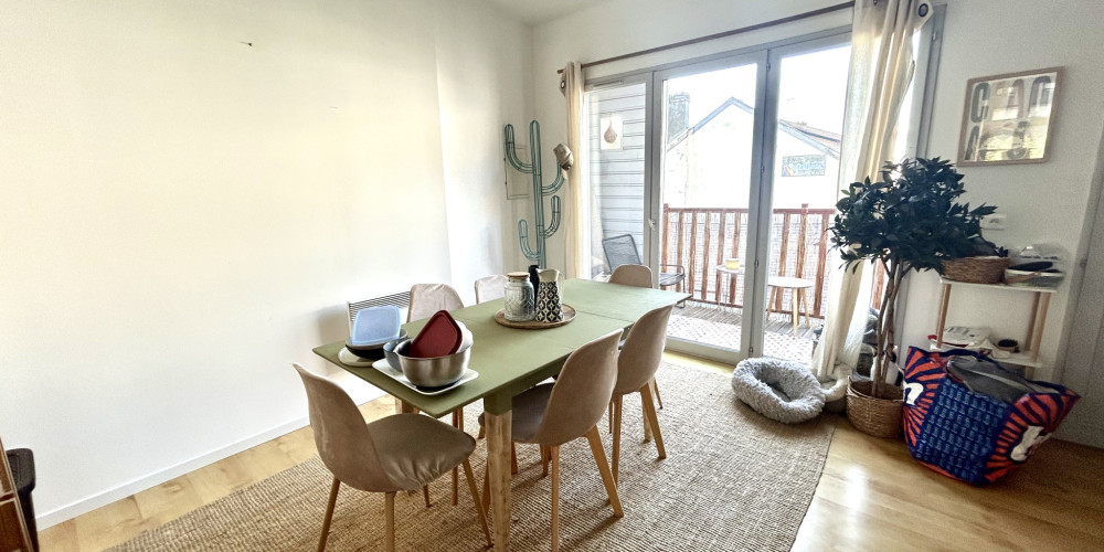 appartement à PAU (64000)