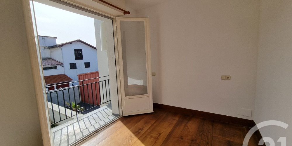 appartement à URRUGNE (64700)