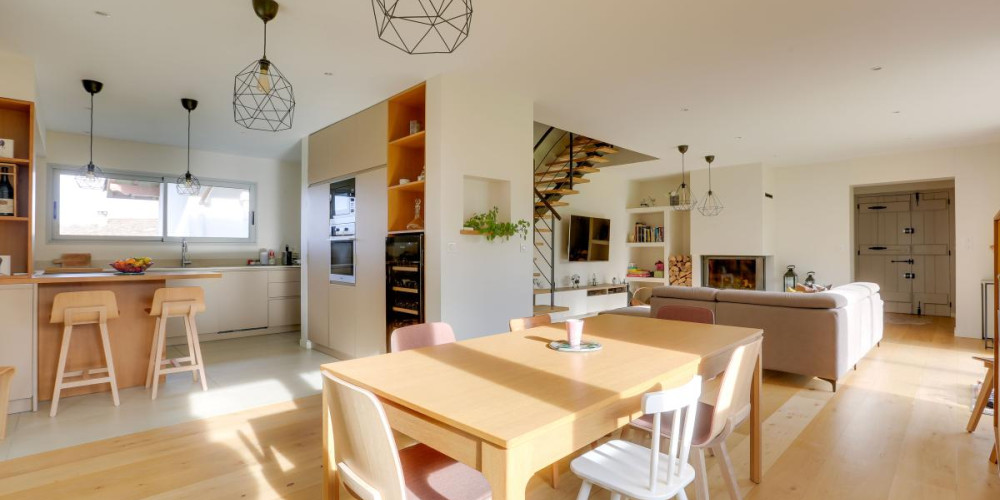 maison à ST PEE SUR NIVELLE (64310)